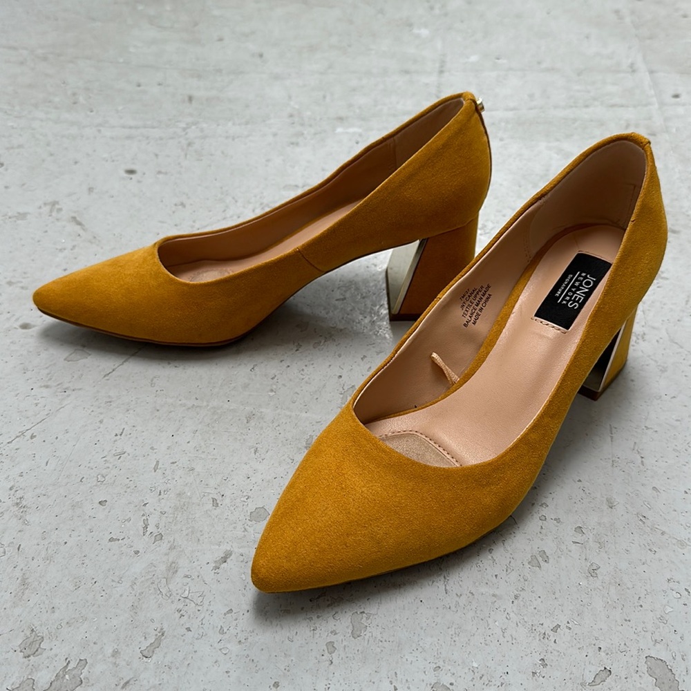 Mustard heels - Picture 1 of 5